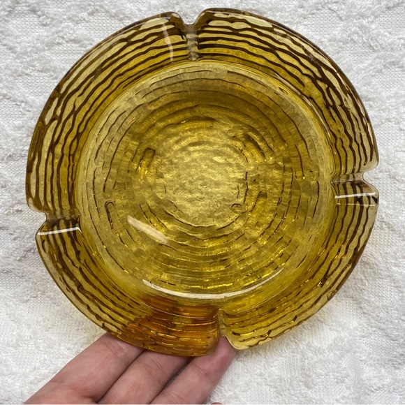 Anchor Hocking Soreno Ashtray Amber Gold Ribbed Glass MCM Vintage 6-1/4 Inch - Picture 10 of 10